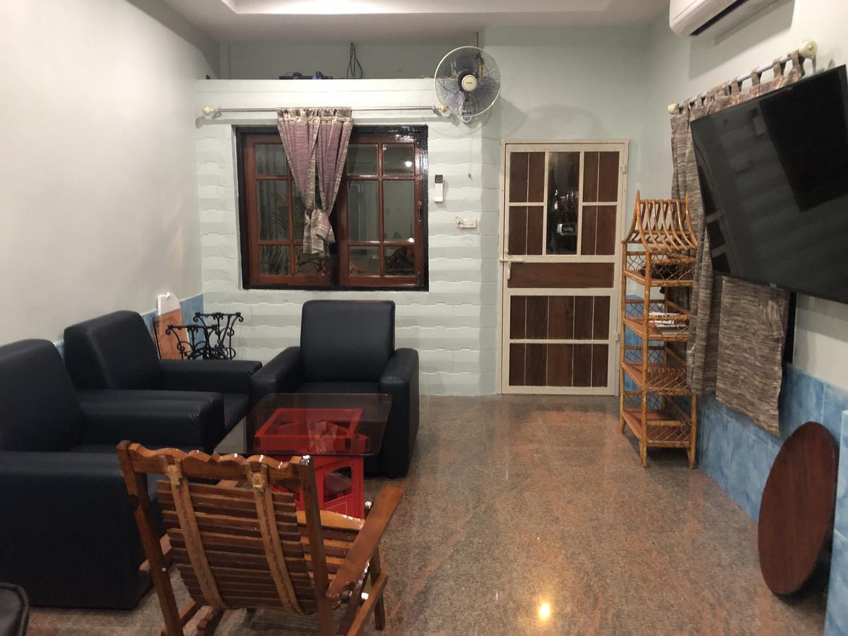 5 Minute Hostel Bangkok Ngoại thất bức ảnh