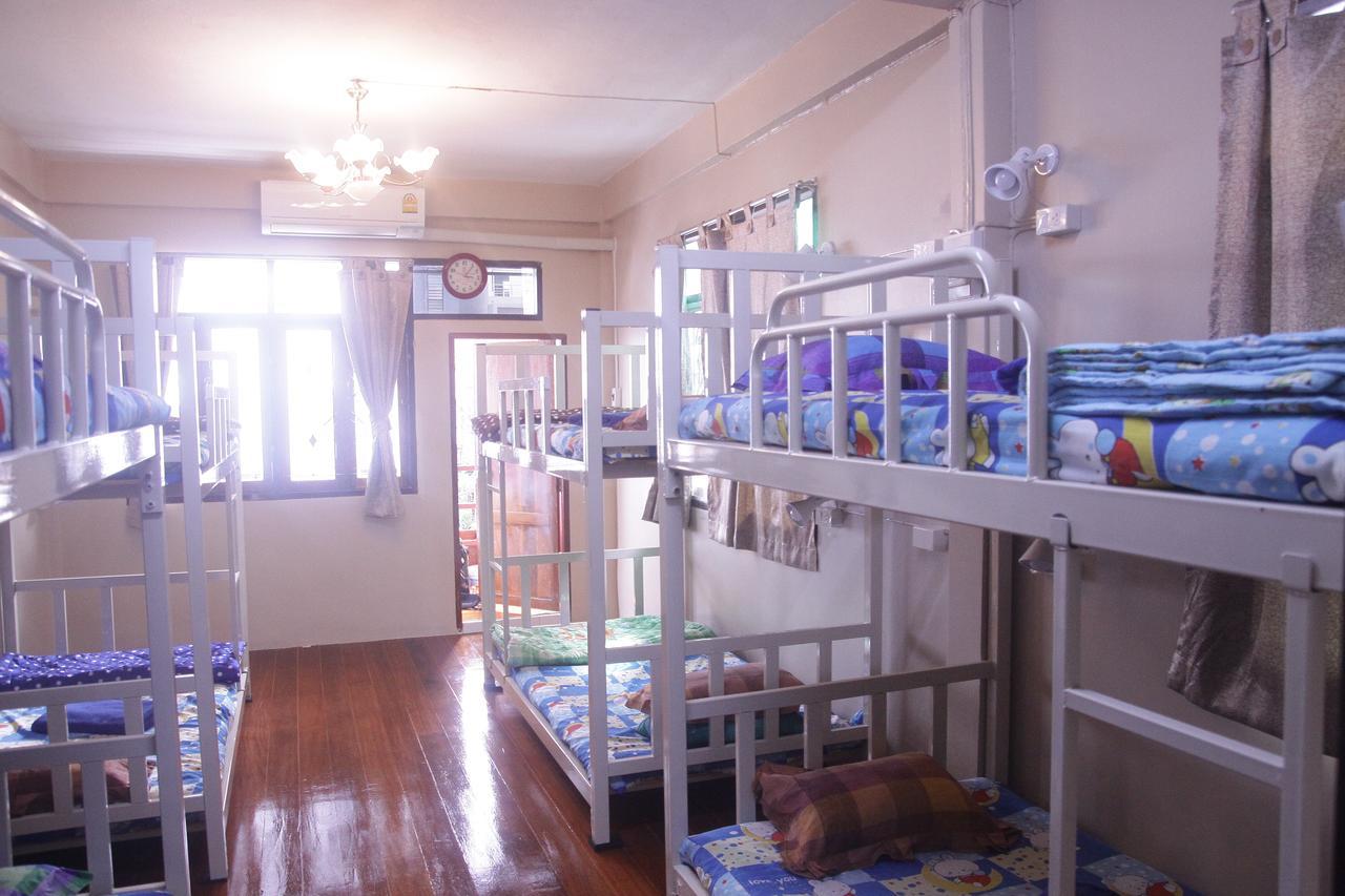 5 Minute Hostel Bangkok Ngoại thất bức ảnh